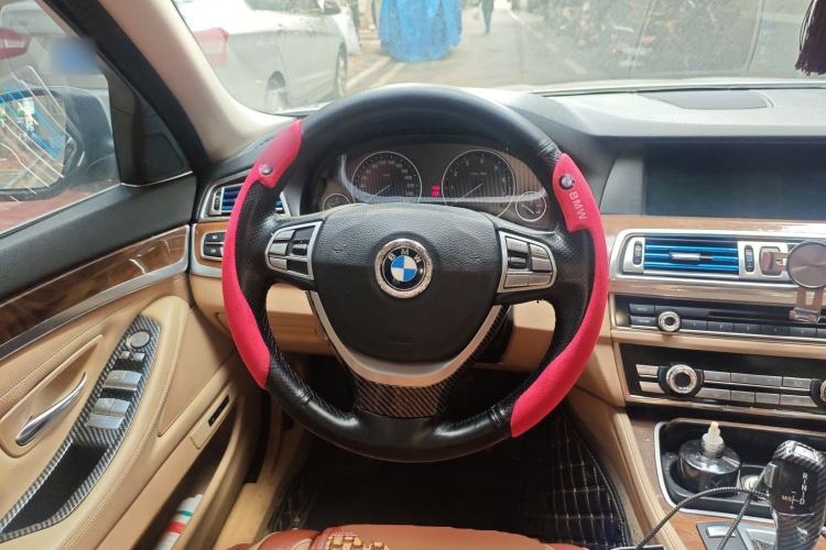 Used BMW 5 Series 2011 528Li Leading Model Steering Wheel