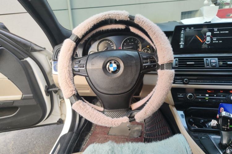 Used BMW 5 Series 2011 523Li Leading Model Steering Wheel