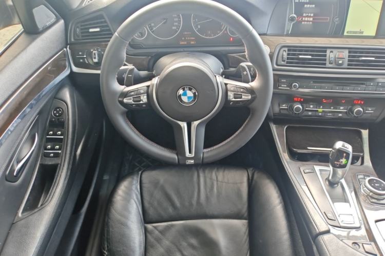 Used BMW 5 Series 2011 523Li Luxury Model Steering Wheel