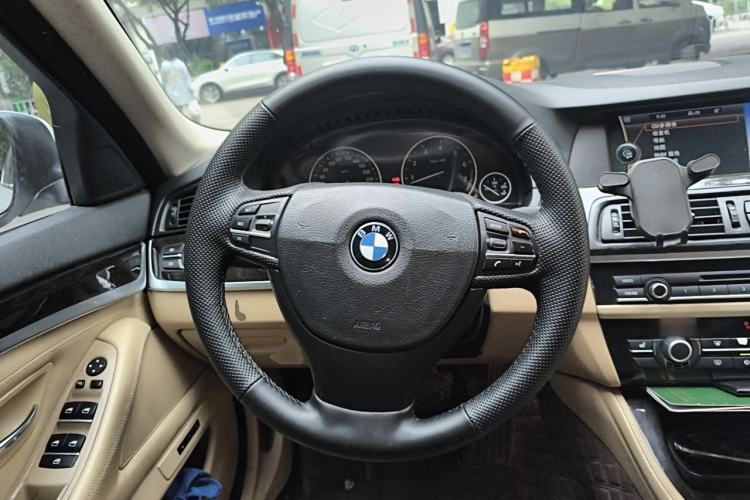 Used BMW 5 Series 2011 523Li Luxury Model Steering Wheel