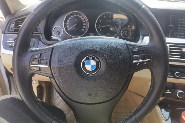 Used BMW 5 Series 2011 523Li Luxury Model Steering Wheel