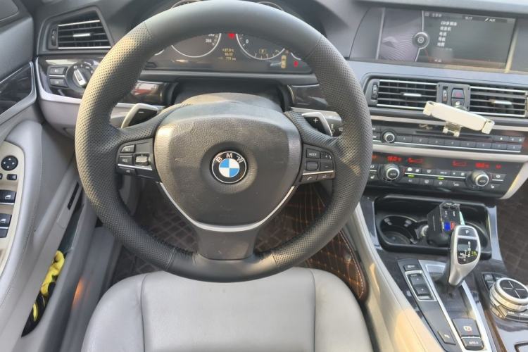 Used BMW 5 Series 2011 535i Sport Edition Steering Wheel