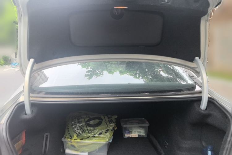 Used BMW 5 Series 2011 535Li Leading Model Trunk