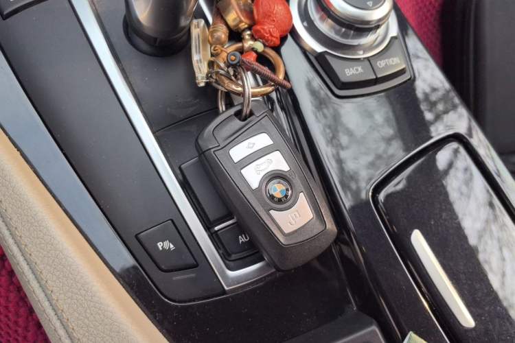 Used BMW 5 Series 2011 520Li Elegant Model Vehicle Key