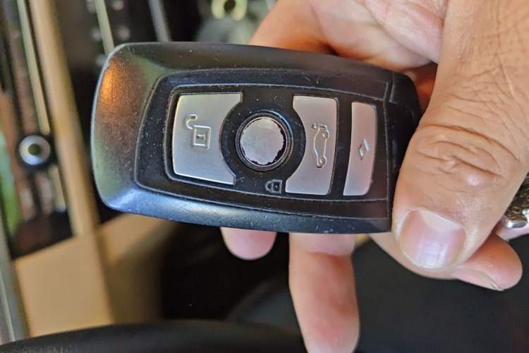 Used BMW 5 Series 2011 535i Sport Edition Vehicle Key