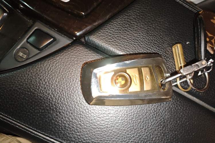 Used BMW 5 Series 2011 523Li Luxury Model Vehicle Key