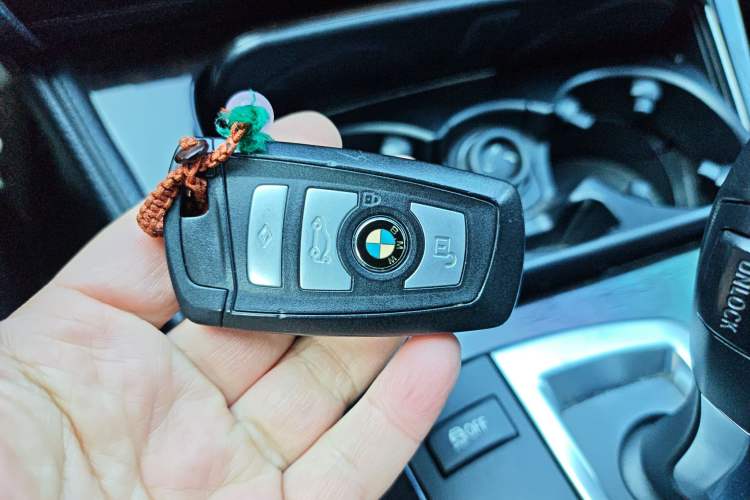 Used BMW 5 Series 2011 523Li Luxury Model Vehicle Key