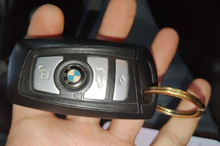 Used BMW 5 Series 2011 535i Sport Edition Vehicle Key