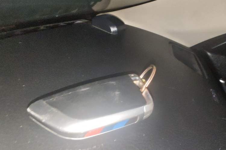 Used BMW 5 Series 2011 520Li Elegant Model Vehicle Key