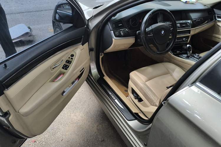 Used BMW 5 Series 2011 523Li Luxury Model Driver Seat