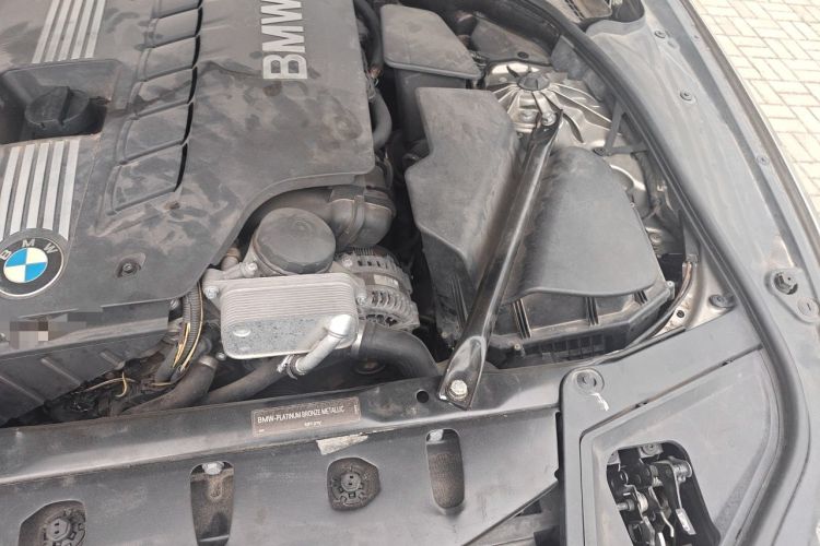 Used BMW 5 Series 2011 520Li Elegant Model Engine Bay Left