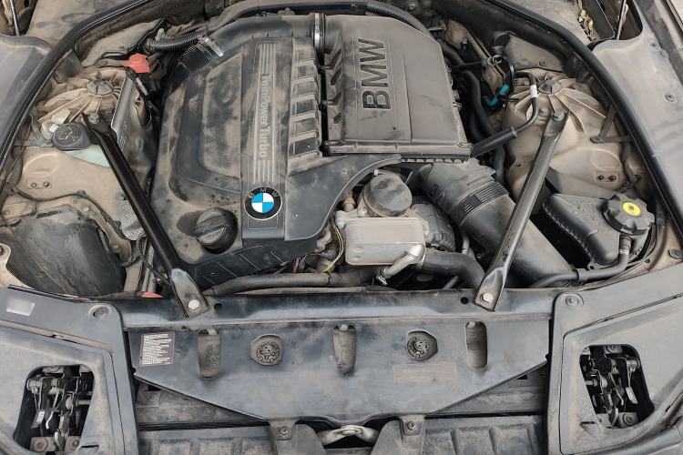 Used BMW 5 Series 2011 535i Sport Edition Engine Bay