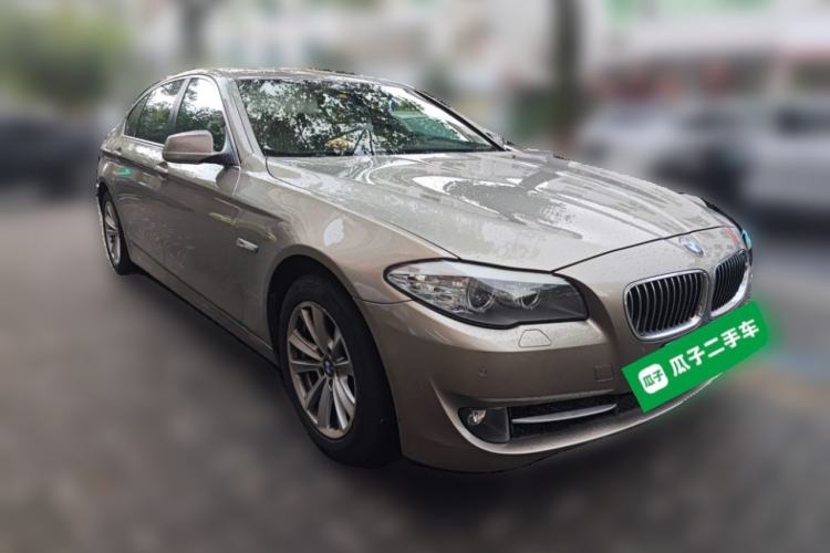 Used BMW 5 Series 2011 520Li Elegant Model Front Right 45 Deg