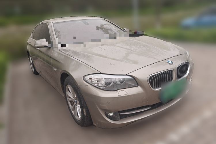 Used BMW 5 Series 2011 520Li Elegant Model Front Right 45 Deg