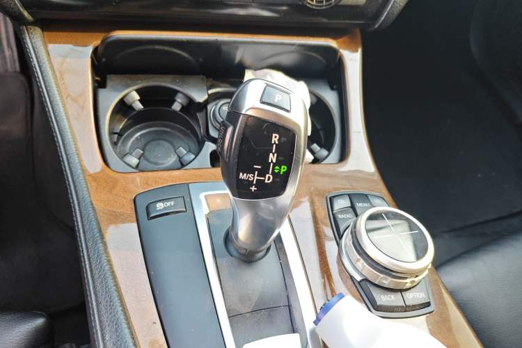 Used BMW 5 Series 2011 528Li Luxury Model Gear Lever