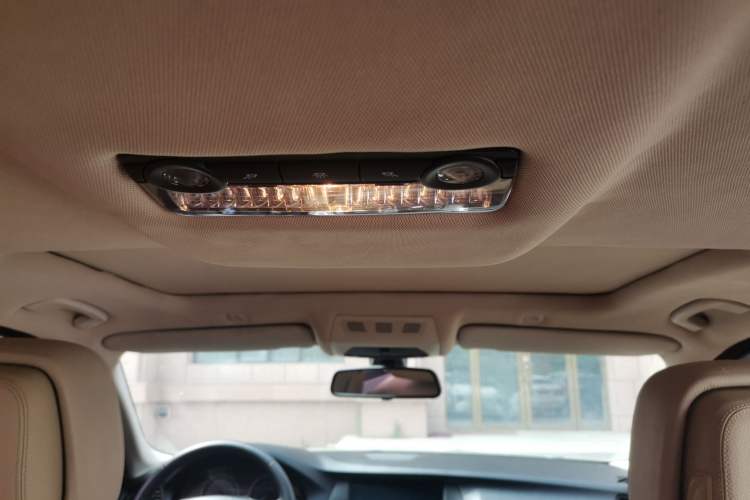 Used BMW 5 Series 2011 523Li Luxury Model Headliner