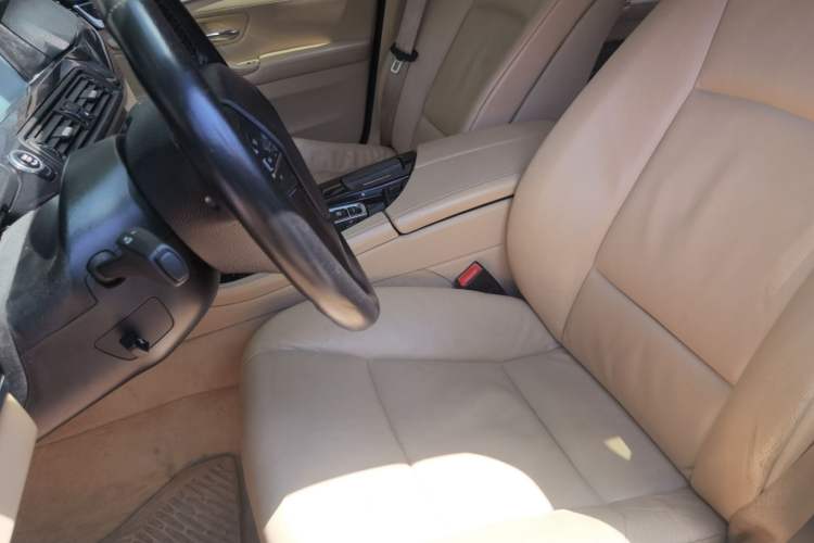 Used BMW 5 Series 2011 520Li Elegant Model Left Front Seat