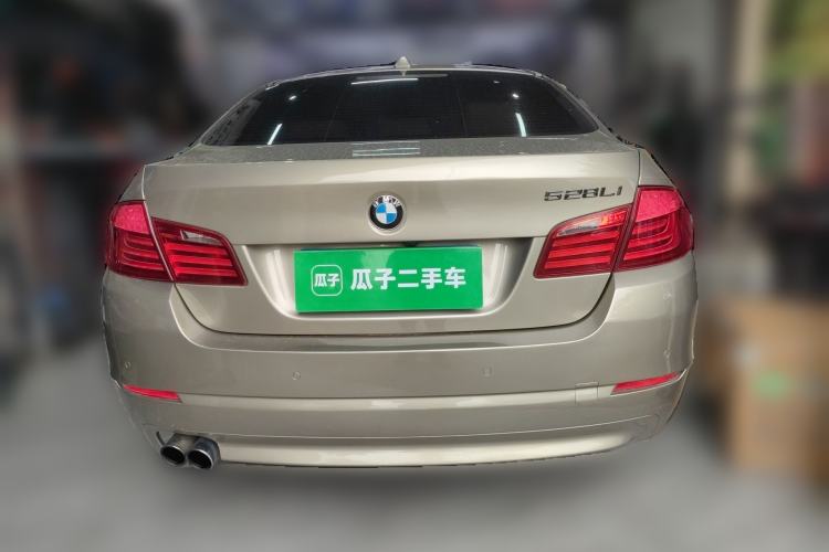 Used BMW 5 Series 2011 528Li Leading Model Rear