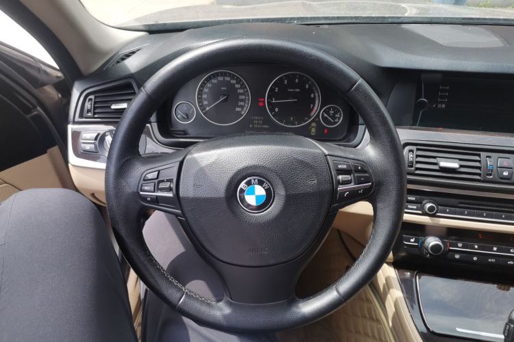 Used BMW 5 Series 2011 523Li Luxury Model Steering Wheel
