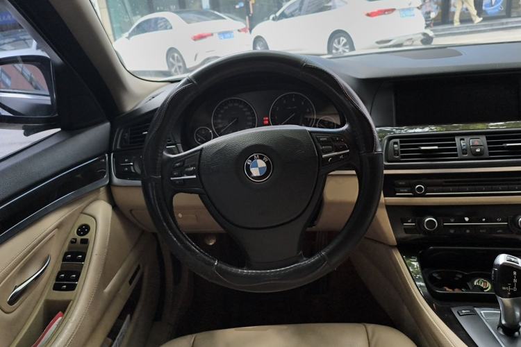 Used BMW 5 Series 2011 523Li Luxury Model Steering Wheel
