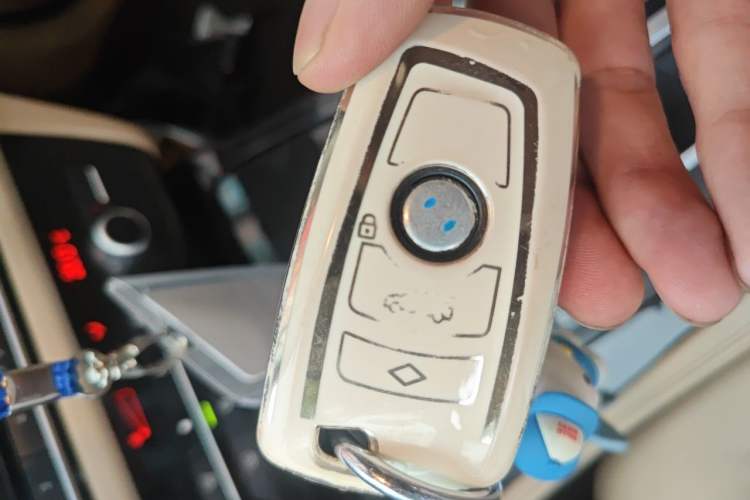 Used BMW 5 Series 2011 520Li Elegant Model Vehicle Key