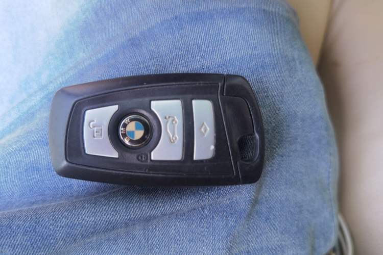 Used BMW 5 Series 2011 520Li Elegant Model Vehicle Key