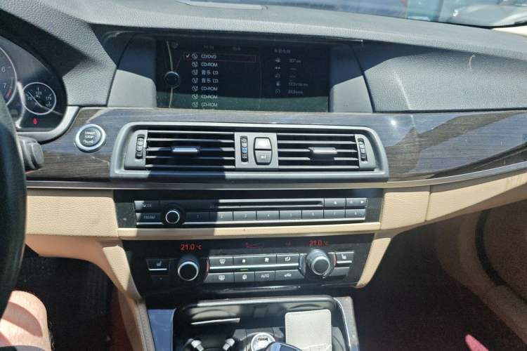Used BMW 5 Series 2012 530Li Leading Model Audio And AC Panel