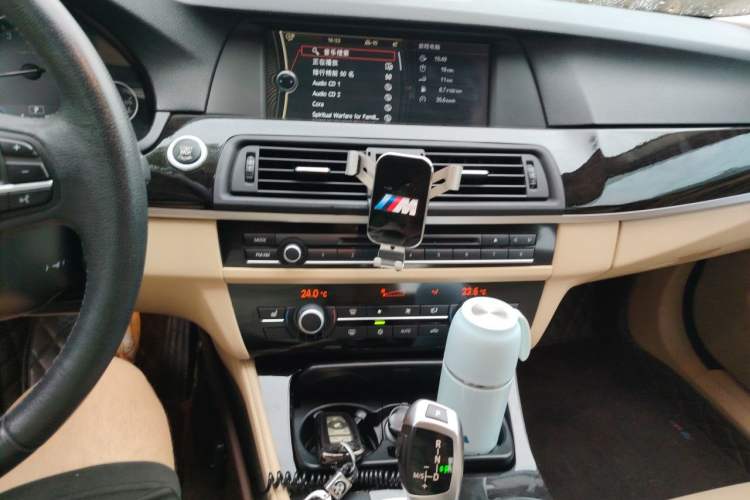Used BMW 5 Series 2012 523Li Luxury Model Audio And AC Panel