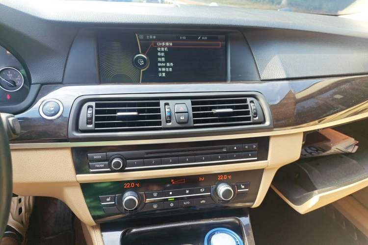 Used BMW 5 Series 2012 523Li Luxury Model Audio And AC Panel