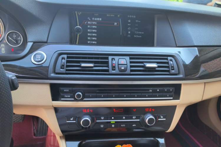 Used BMW 5 Series 2012 530Li Leading Model Audio And AC Panel