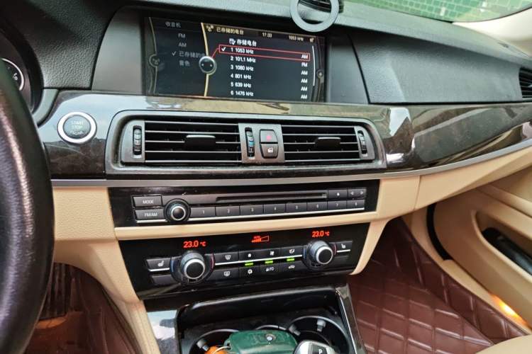 Used BMW 5 Series 2012 523Li Luxury Model Audio And AC Panel
