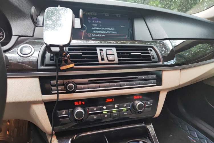 Used BMW 5 Series 2012 523Li Luxury Model Audio And AC Panel