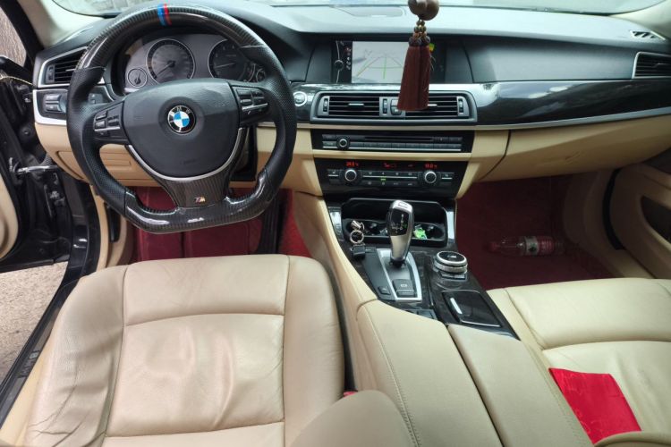 Used BMW 5 Series 2012 523Li Luxury Model Center Console