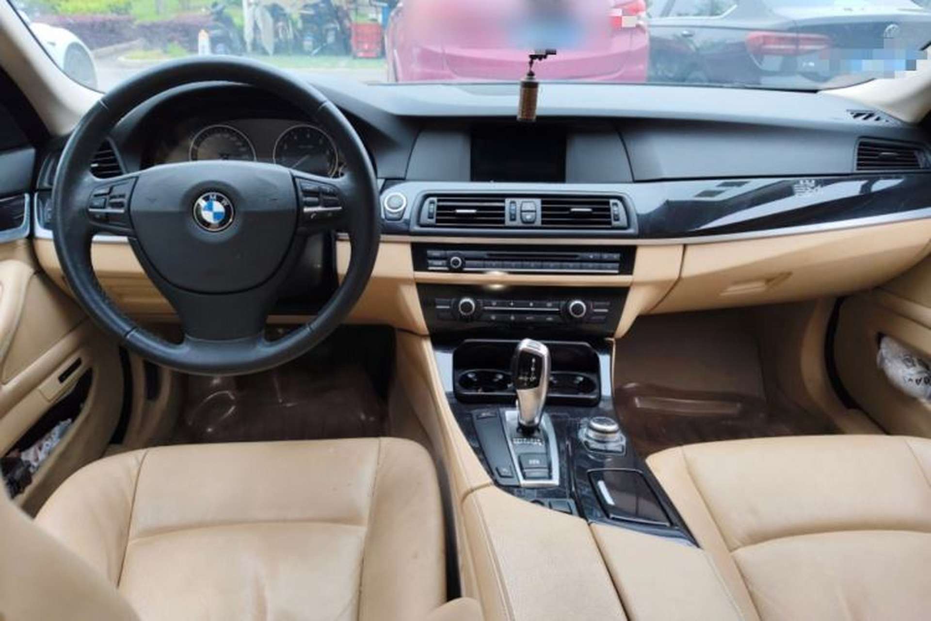 Used BMW 5 Series 2012 520Li Elegant Edition Center Console