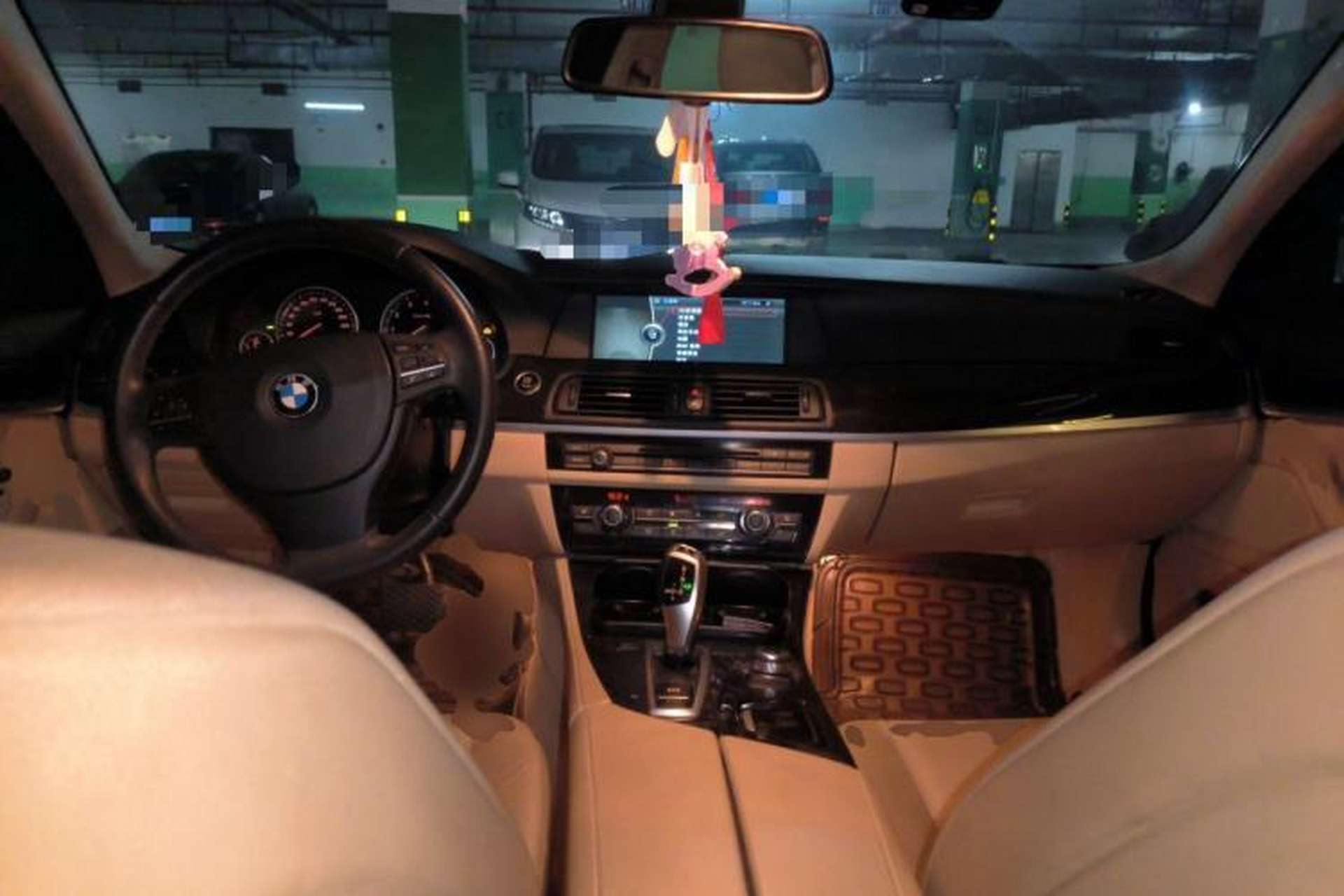 Used BMW 5 Series 2012 523Li Luxury Model Center Console