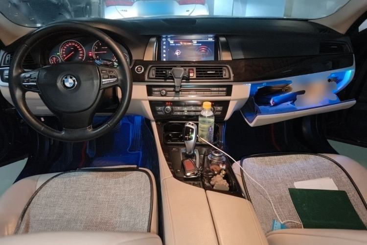 Used BMW 5 Series 2012 523Li Leading Model Center Console