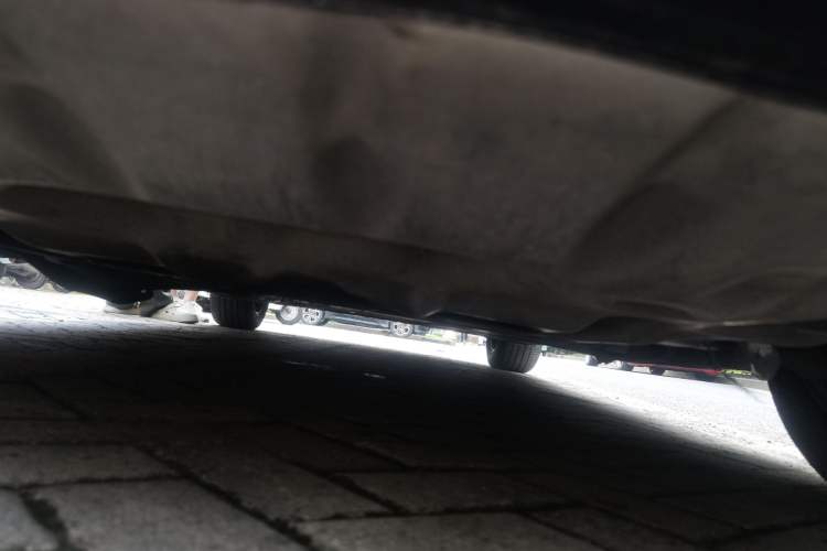 Used BMW 5 Series 2012 523Li Leading Model Chassis Front