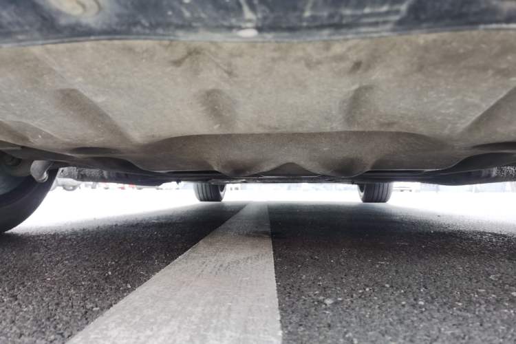 Used BMW 5 Series 2012 535Li Leading Model Chassis Front