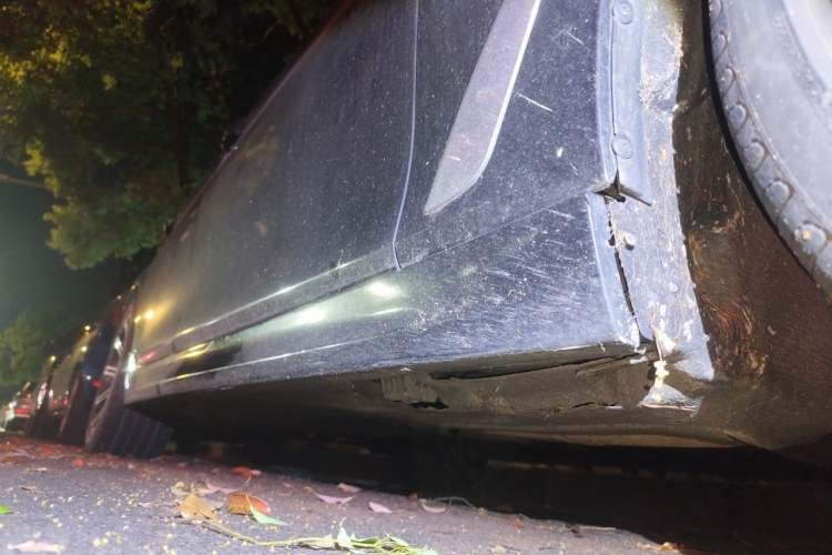 Used BMW 5 Series 2012 530i Sport Touring Chassis Front Right