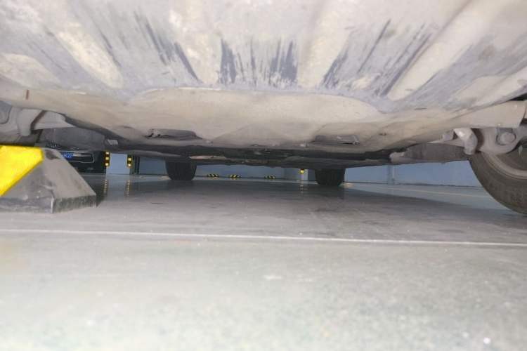 Used BMW 5 Series 2012 523Li Leading Model Chassis Front