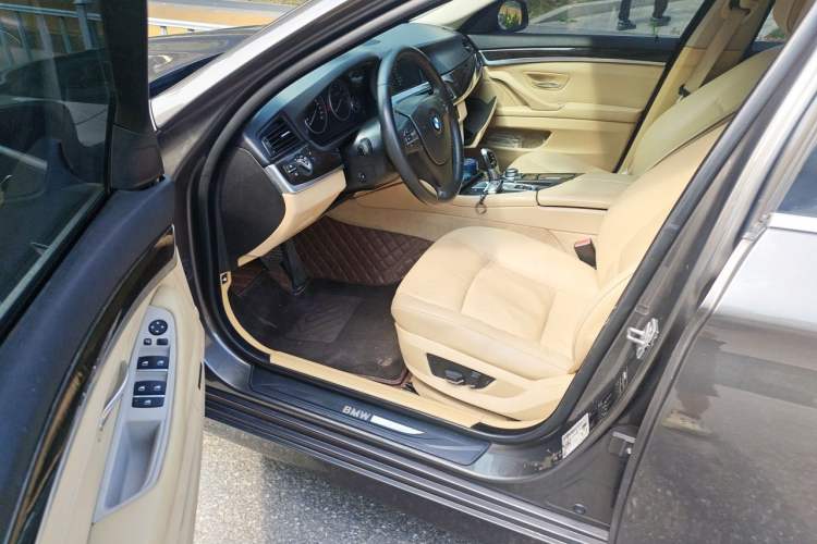 Used BMW 5 Series 2012 523Li Luxury Model Driver Seat