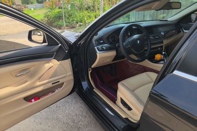 Used BMW 5 Series 2012 530Li Leading Model Driver Seat