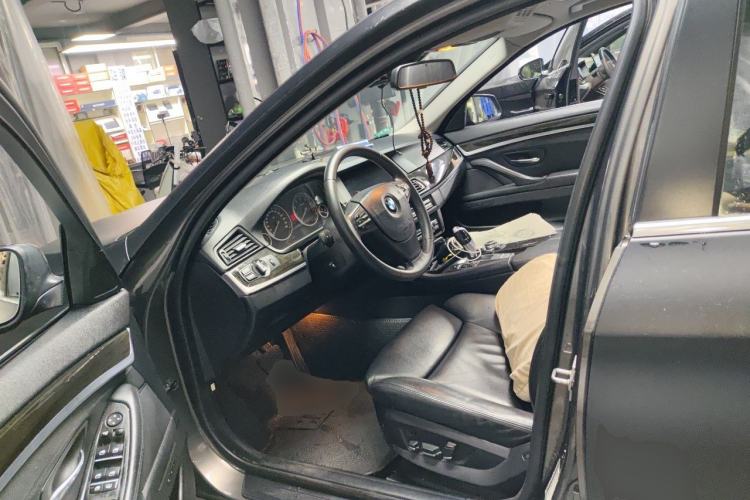 Used BMW 5 Series 2012 530Li Luxury Model Driver Seat