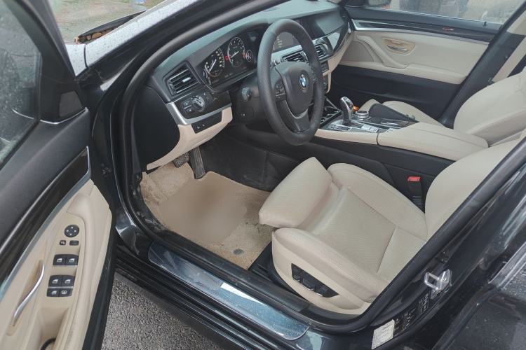 Used BMW 5 Series 2012 535Li Executive Edition Driver Seat