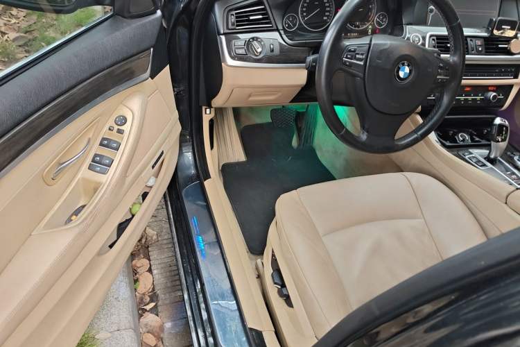 Used BMW 5 Series 2012 530Li Leading Model Driver Seat