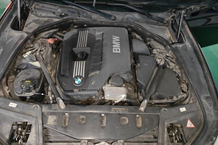 Used BMW 5 Series 2012 520Li Elegant Edition Engine Bay