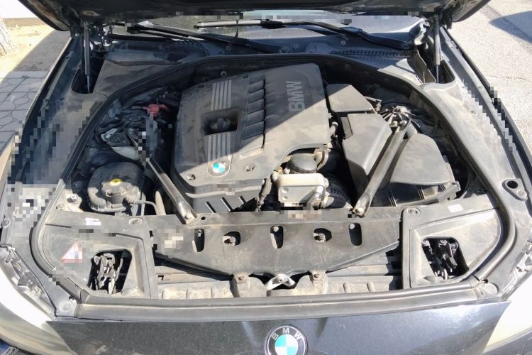 Used BMW 5 Series 2012 520Li Elegant Edition Engine Bay
