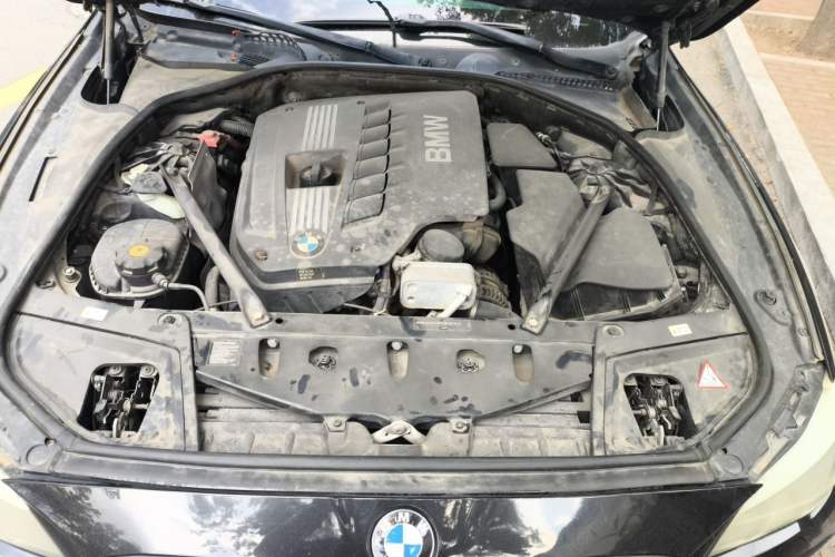 Used BMW 5 Series 2012 523Li Luxury Model Engine Bay