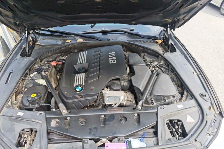 Used BMW 5 Series 2012 523Li Luxury Model Engine Bay