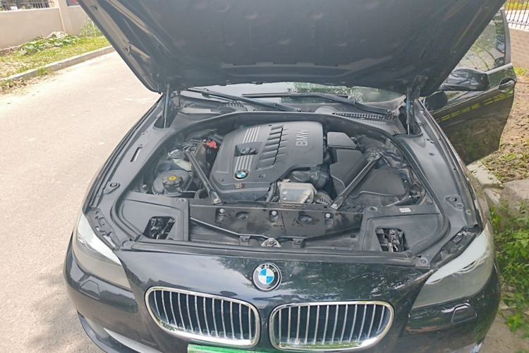 Used BMW 5 Series 2012 523Li Leading Model Engine Bay